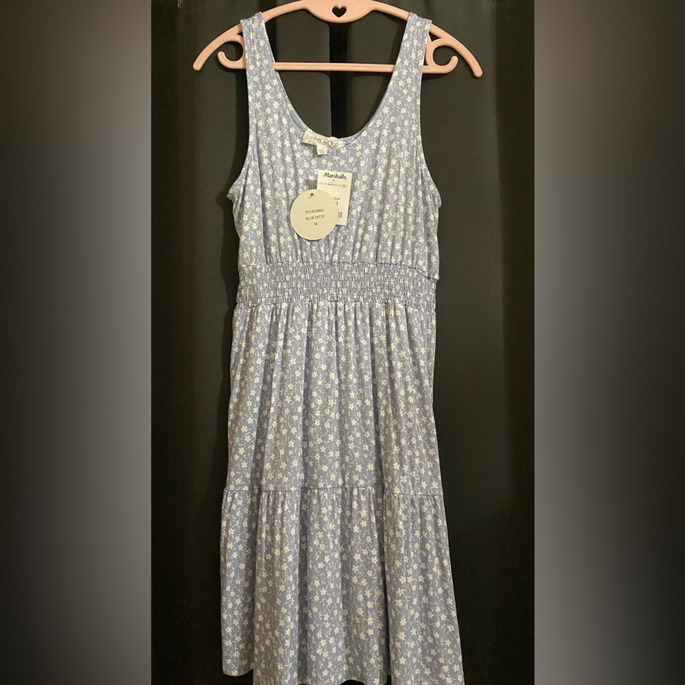 Summer Dress ~ Floral ~ Size M ~ 🦋✨💙 NWT